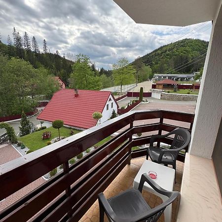 Pensiunea Andias Sucevita Esterno foto